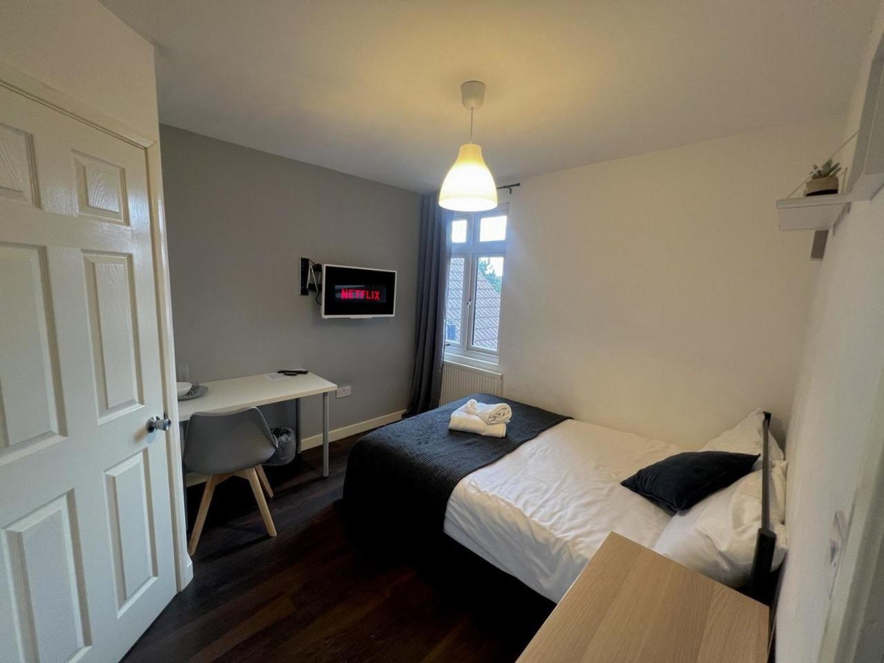 Deluxe Ensuite Double Room With Ensuite Coventry Eksteriør billede